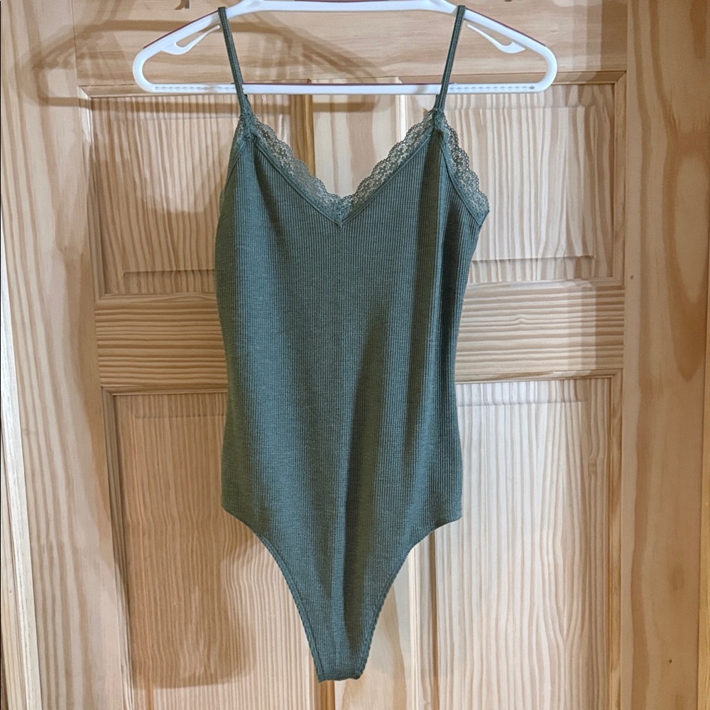 NWOT American Eagle Outfitters Green Lace Bodysuit